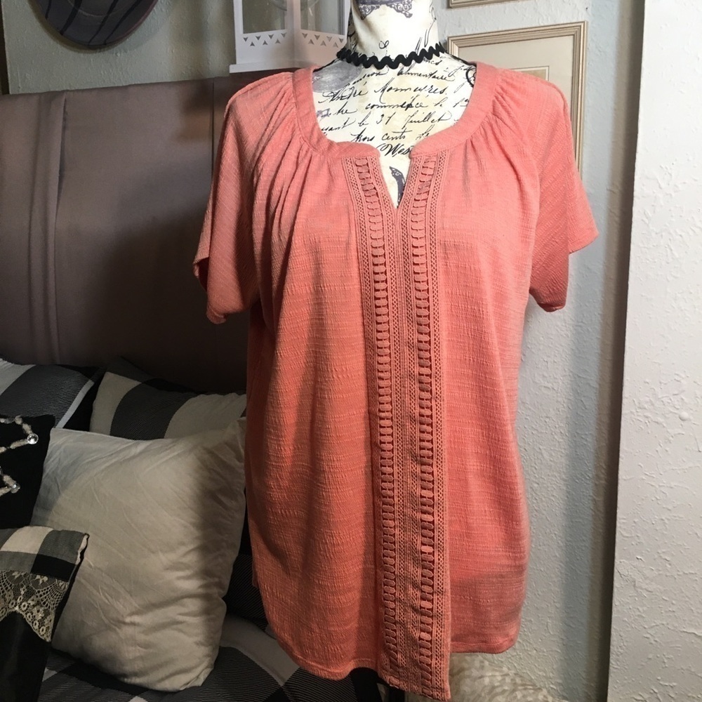 Live & Let Live ruffle cap sleeve peach top